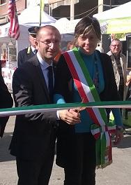 Europa in Piazza a Cinisello: un successo lo shopping tra le bancarelle italiane e europee